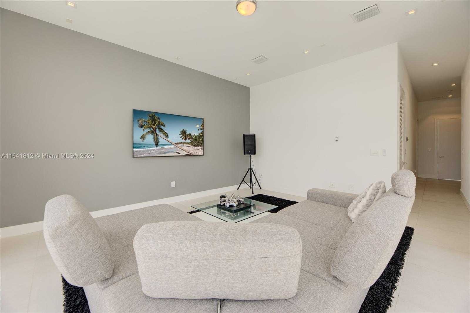 Small Image of 16768 NATURES WAY, Weston Number 49