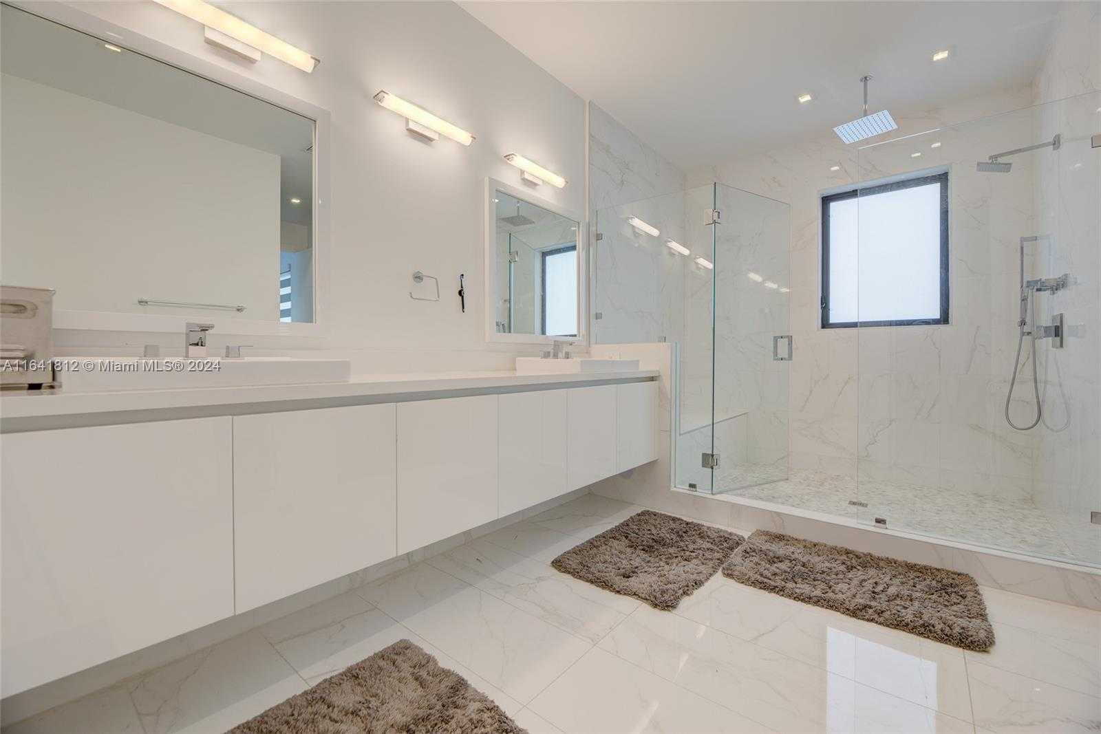 Small Image of 16768 NATURES WAY, Weston Number 63