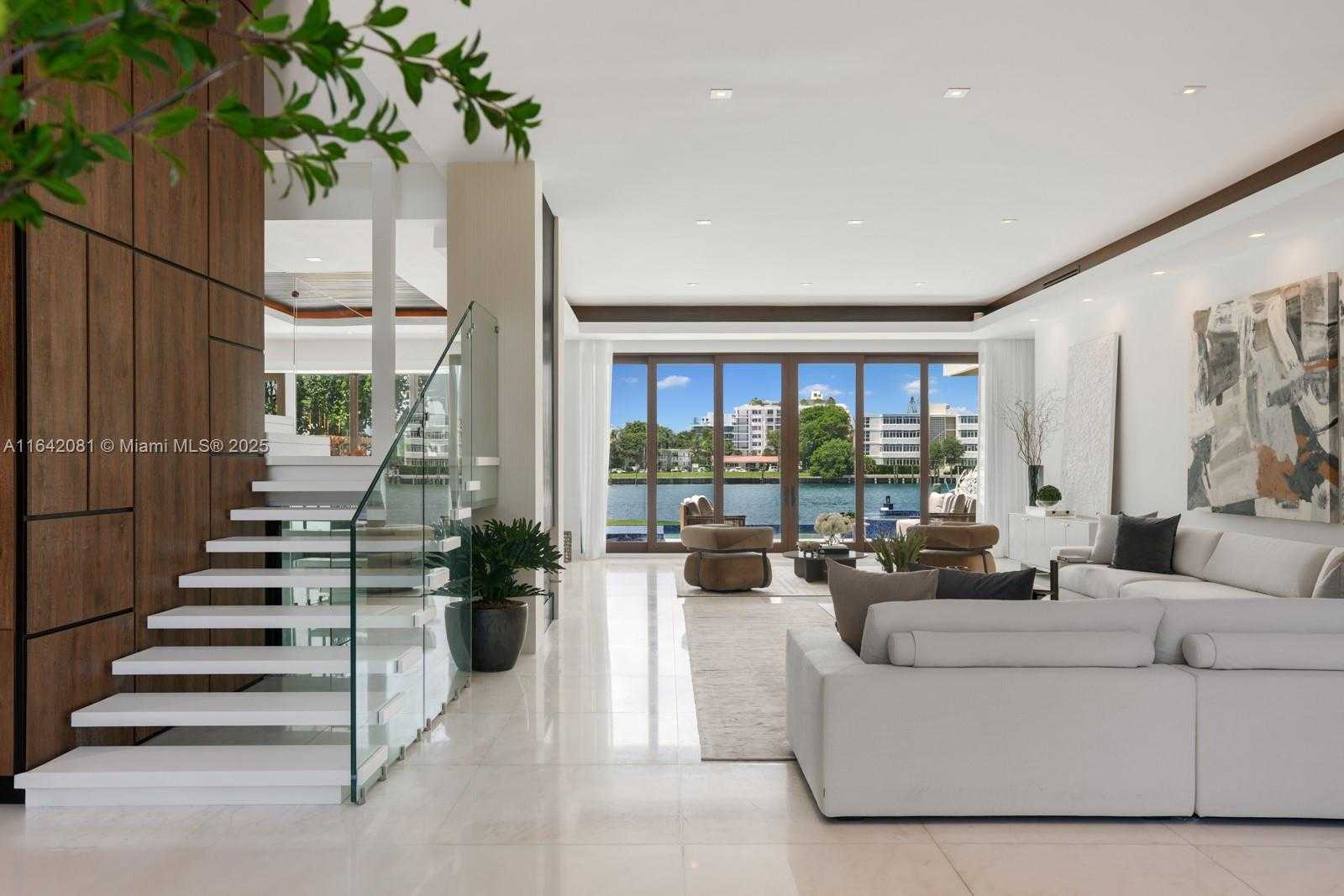 Small Image of 100 BAL BAY DR, Bal Harbour Number 24