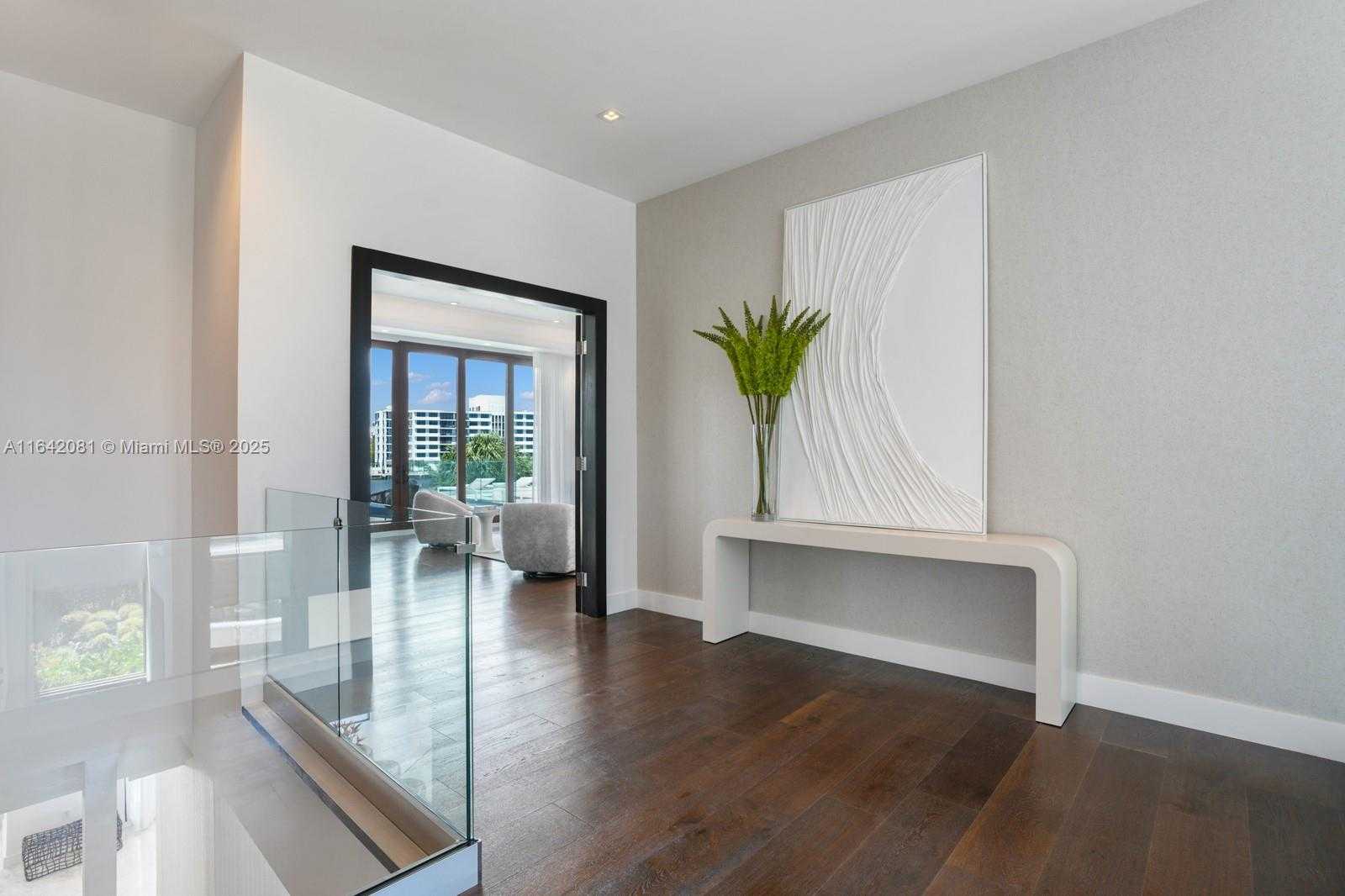Small Image of 100 BAL BAY DR, Bal Harbour Number 25