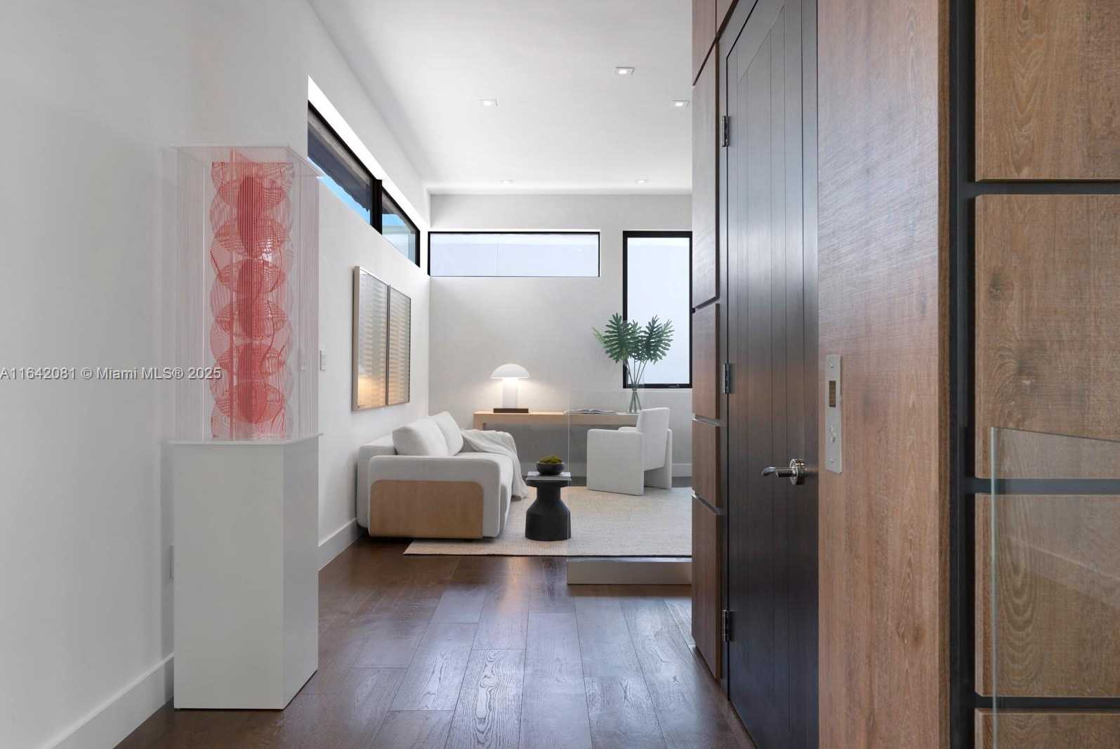 Small Image of 100 BAL BAY DR, Bal Harbour Number 38
