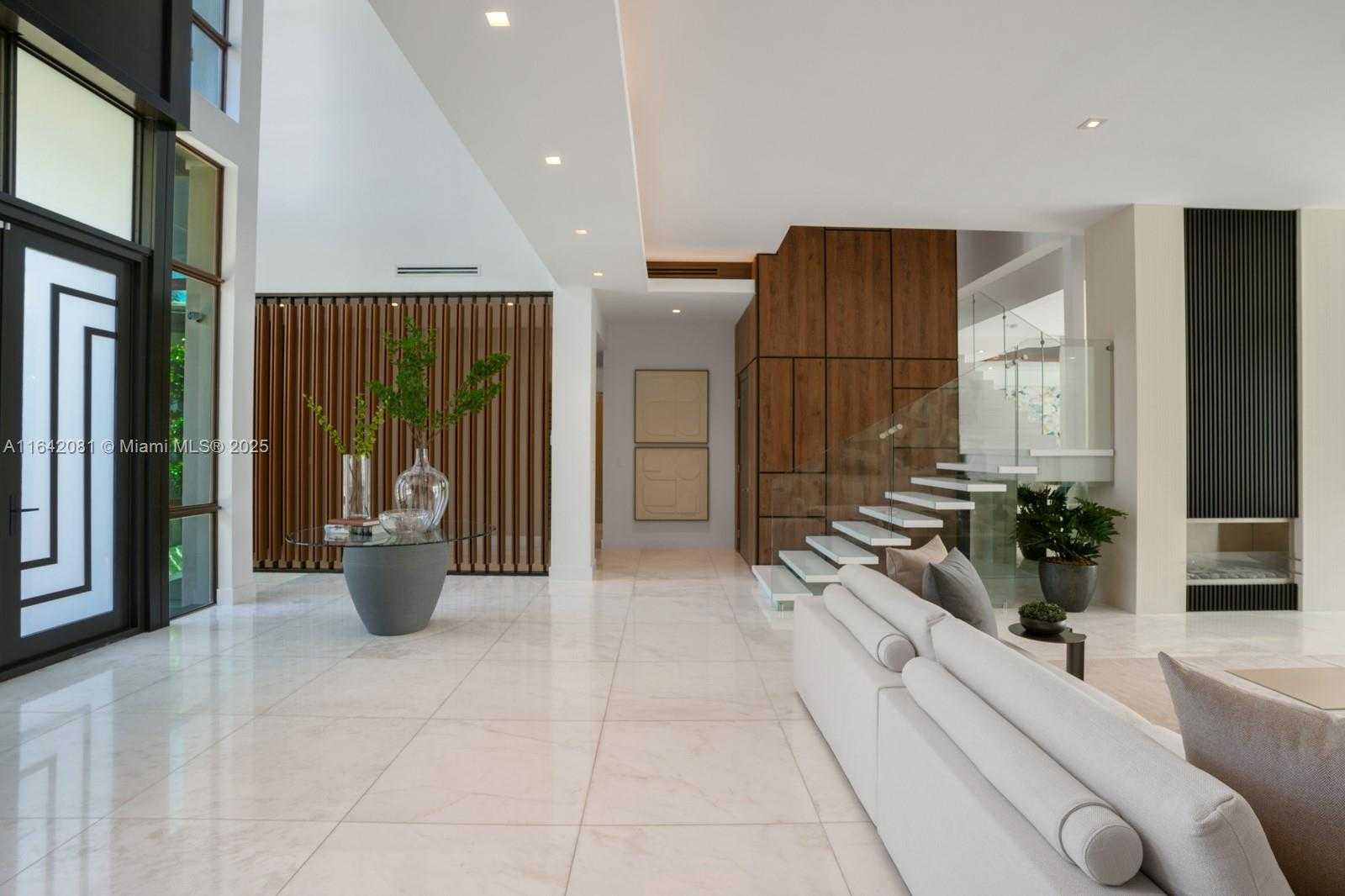 Small Image of 100 BAL BAY DR, Bal Harbour Number 41