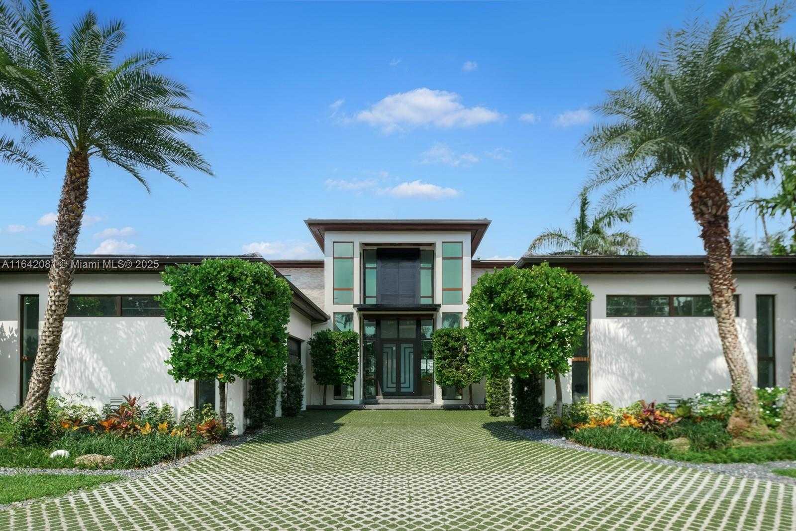 Small Image of 100 BAL BAY DR, Bal Harbour Number 47