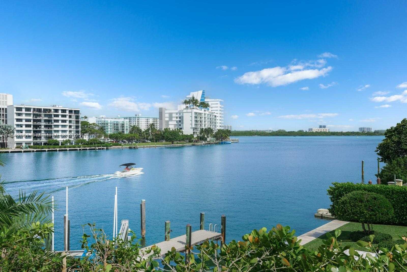 Small Image of 100 BAL BAY DR, Bal Harbour Number 49