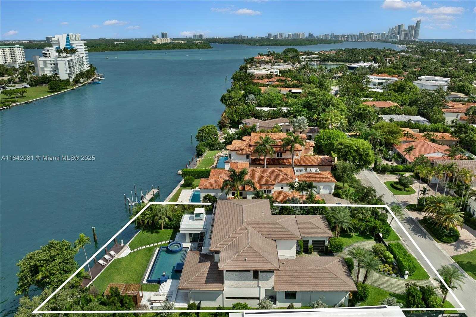 Small Image of 100 BAL BAY DR, Bal Harbour Number 50