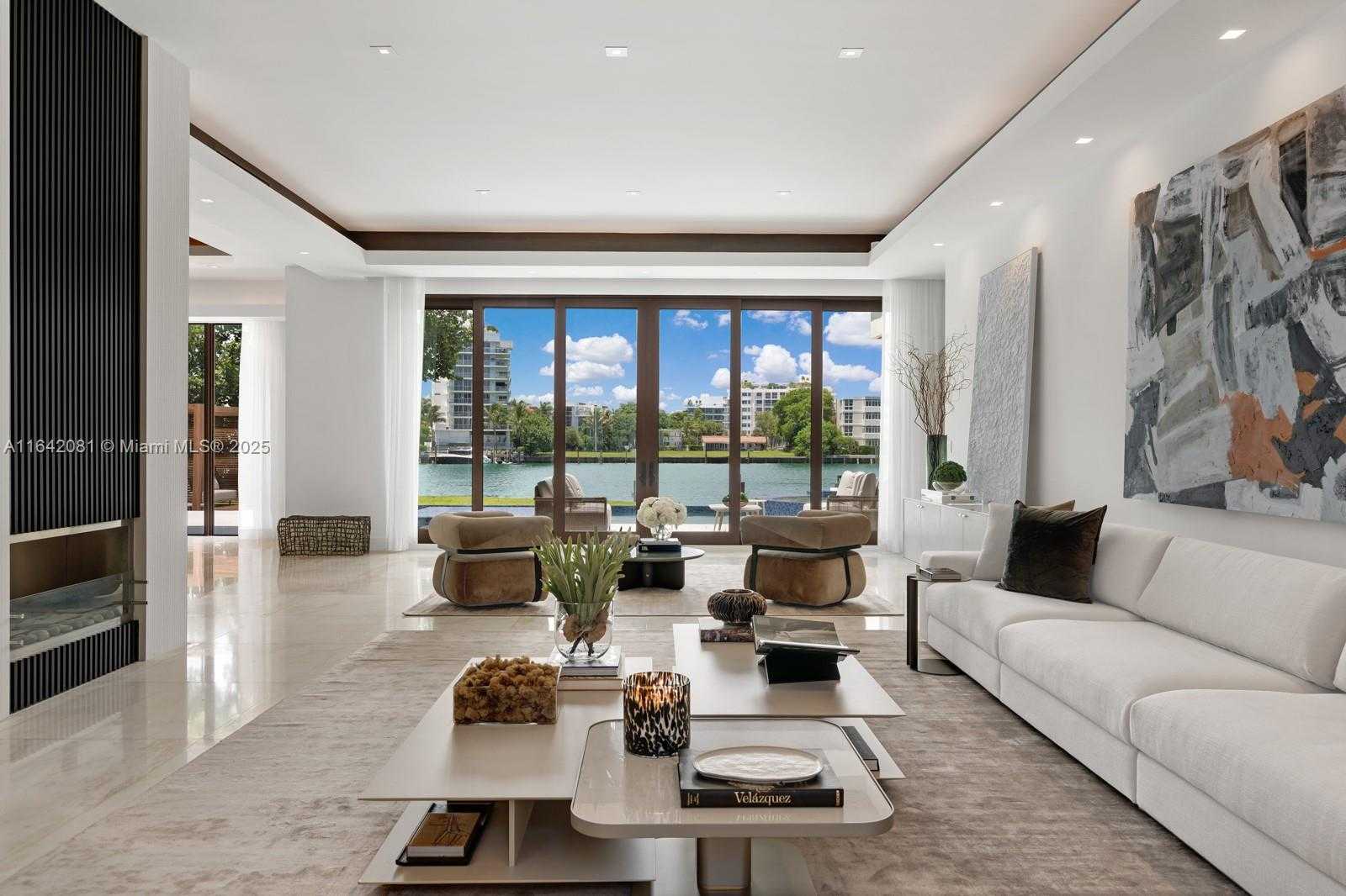 Small Image of 100 BAL BAY DR, Bal Harbour Number 6