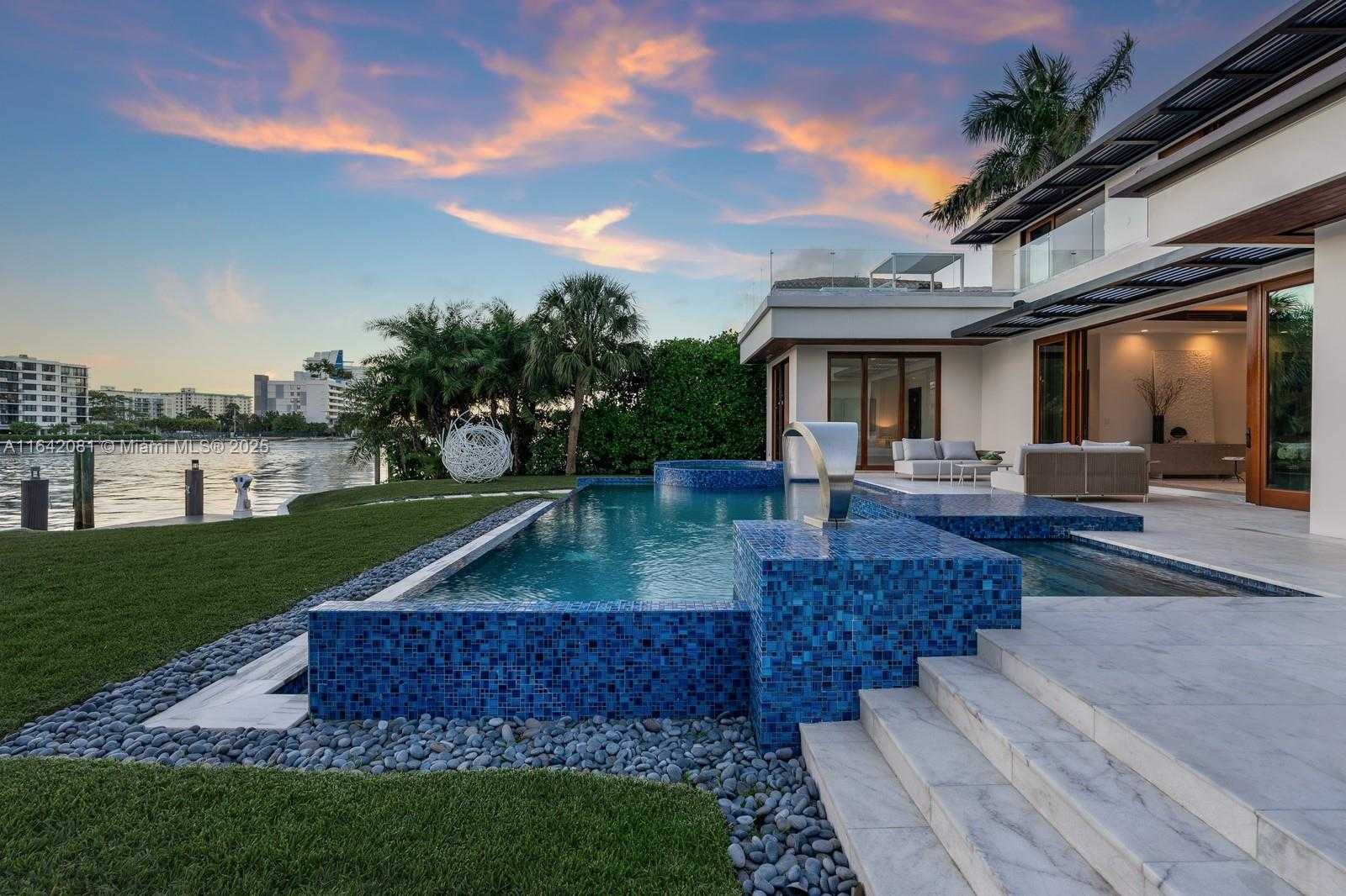 Small Image of 100 BAL BAY DR, Bal Harbour Number 60
