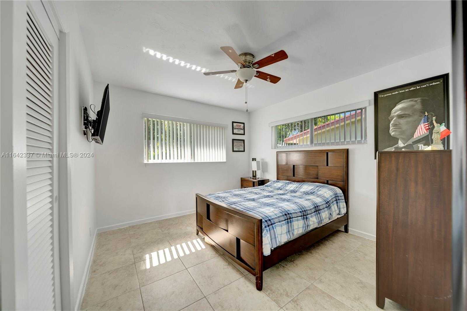 Small Image of 811 SOUTH WEST 39TH AVE, Fort Lauderdale Number 15