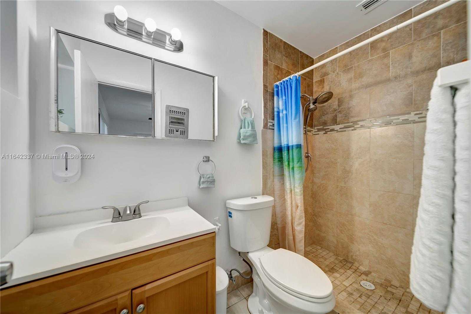 Small Image of 811 SOUTH WEST 39TH AVE, Fort Lauderdale Number 16