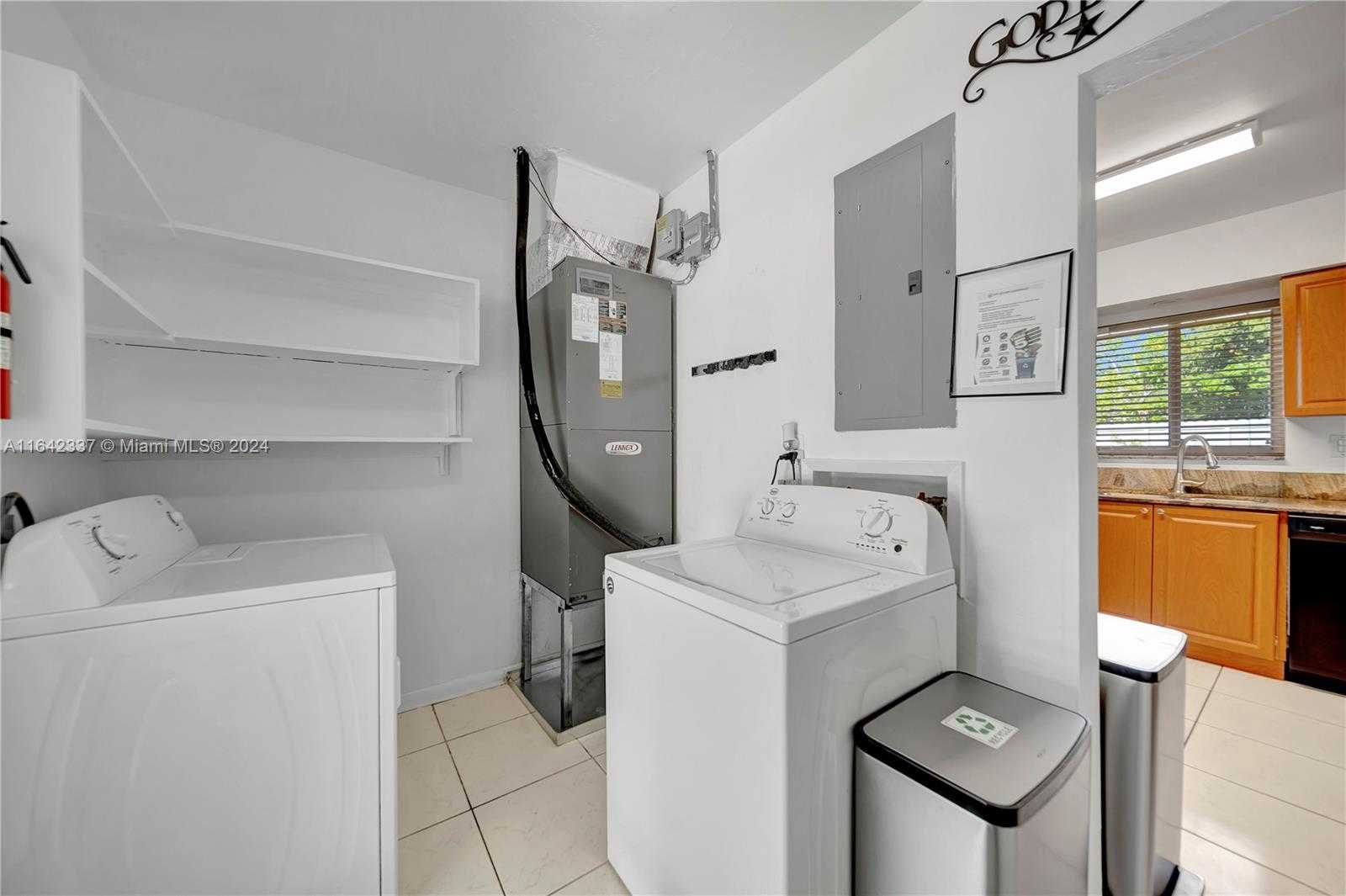 Small Image of 811 SOUTH WEST 39TH AVE, Fort Lauderdale Number 20