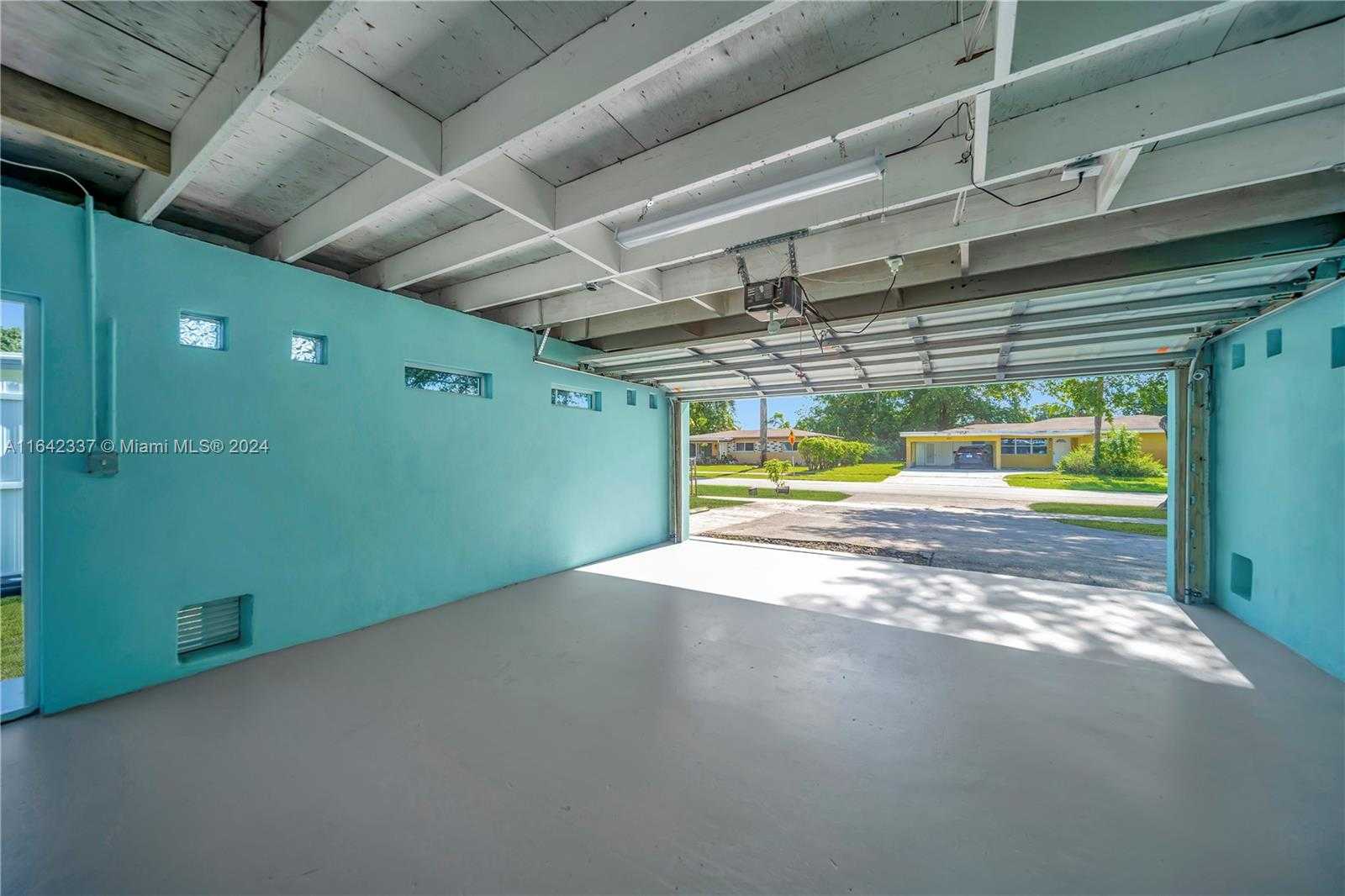 Small Image of 811 SOUTH WEST 39TH AVE, Fort Lauderdale Number 23