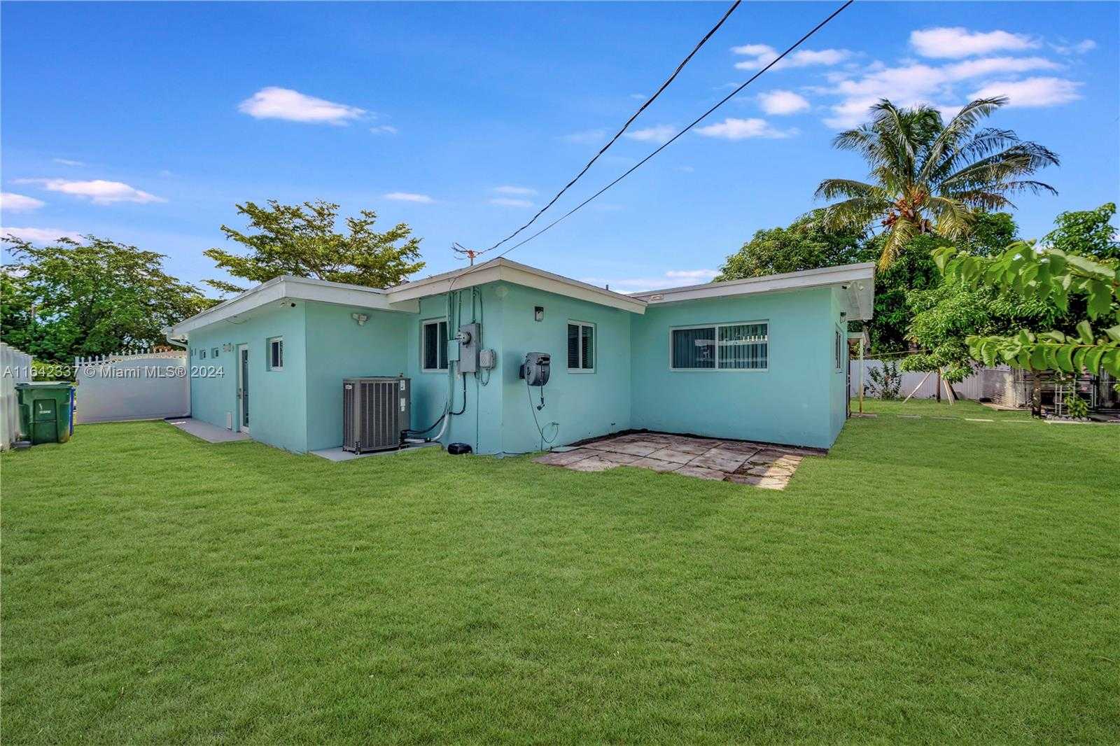 Small Image of 811 SOUTH WEST 39TH AVE, Fort Lauderdale Number 24