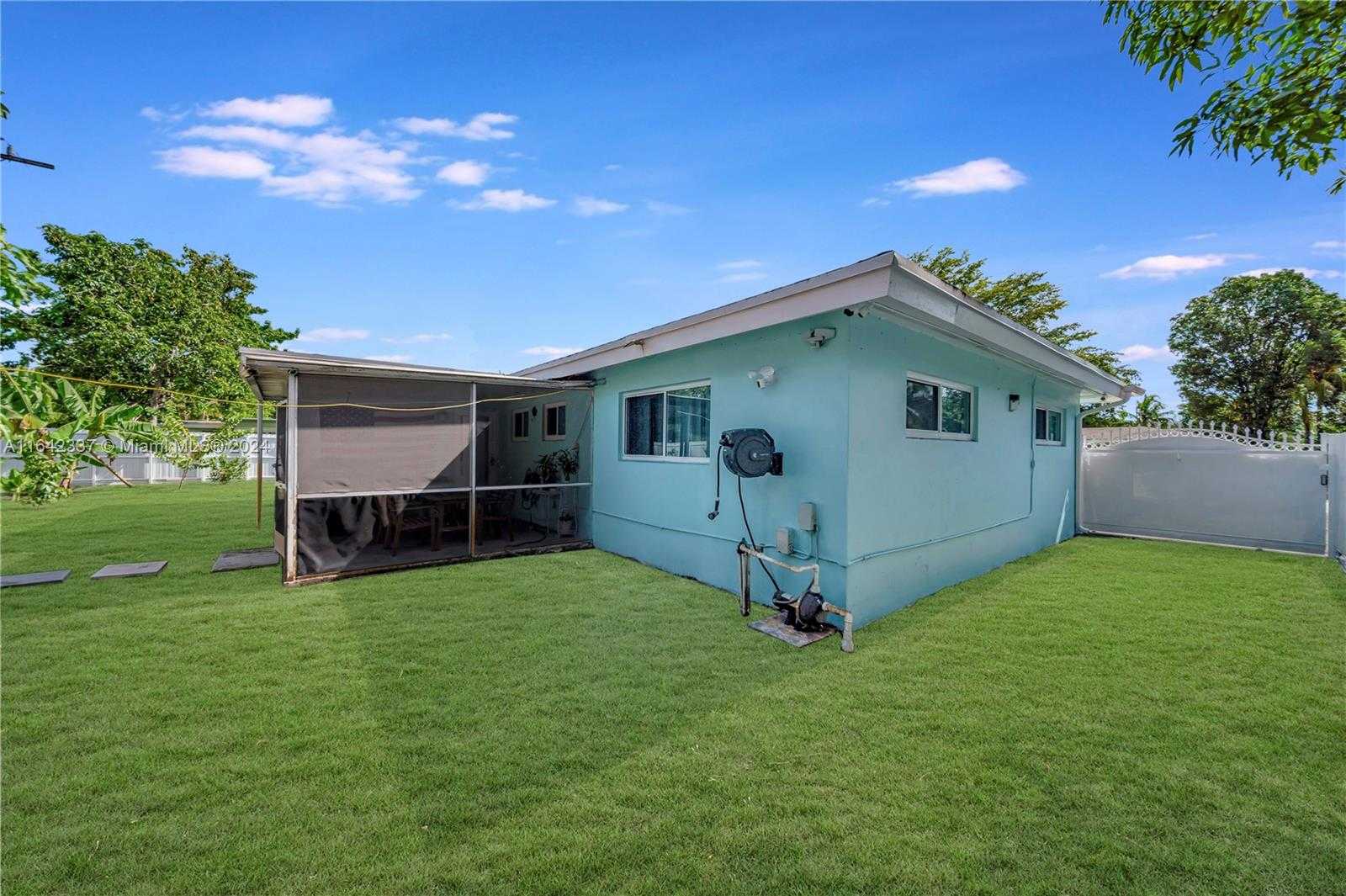 Small Image of 811 SOUTH WEST 39TH AVE, Fort Lauderdale Number 28