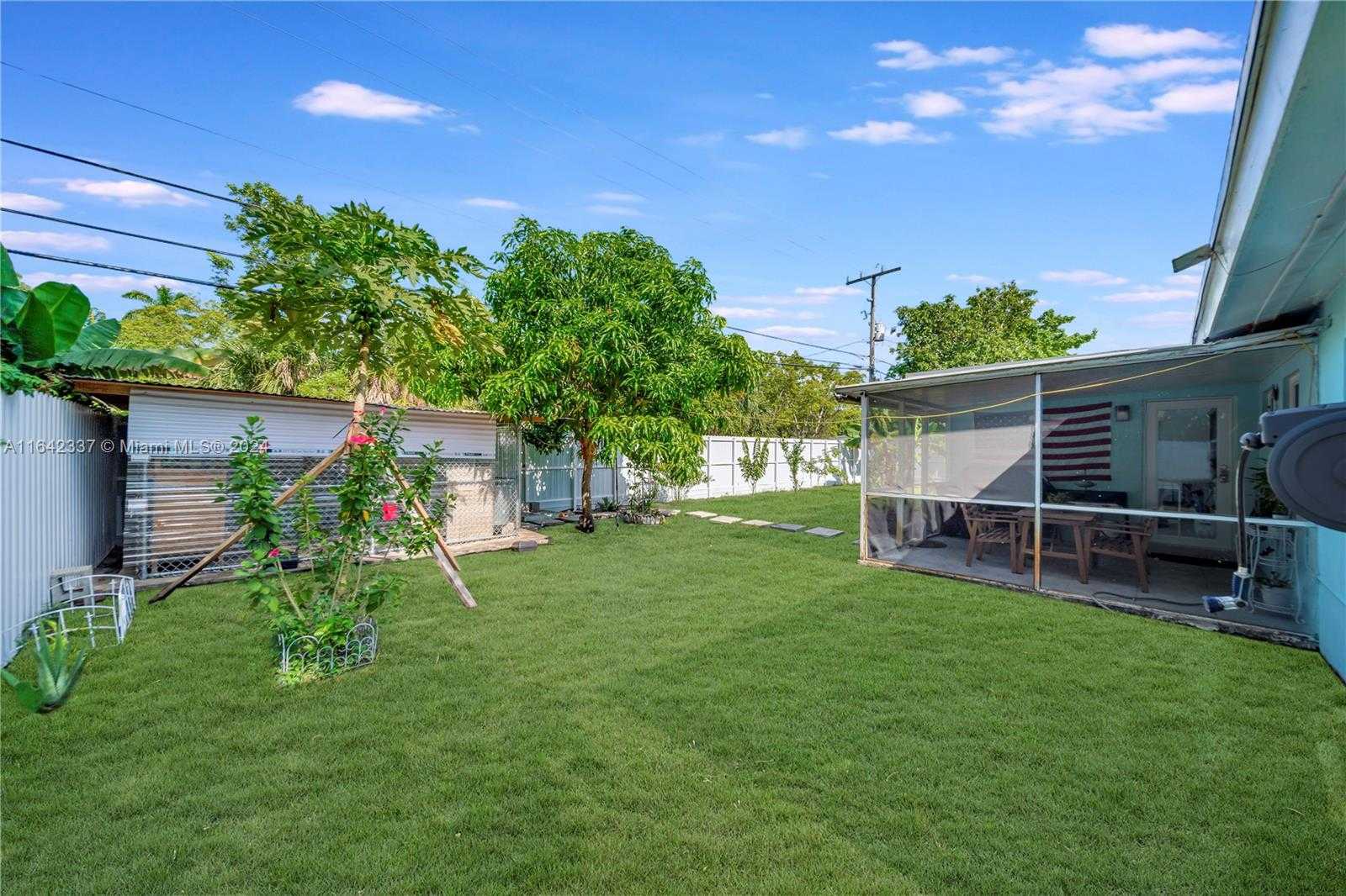 Small Image of 811 SOUTH WEST 39TH AVE, Fort Lauderdale Number 30