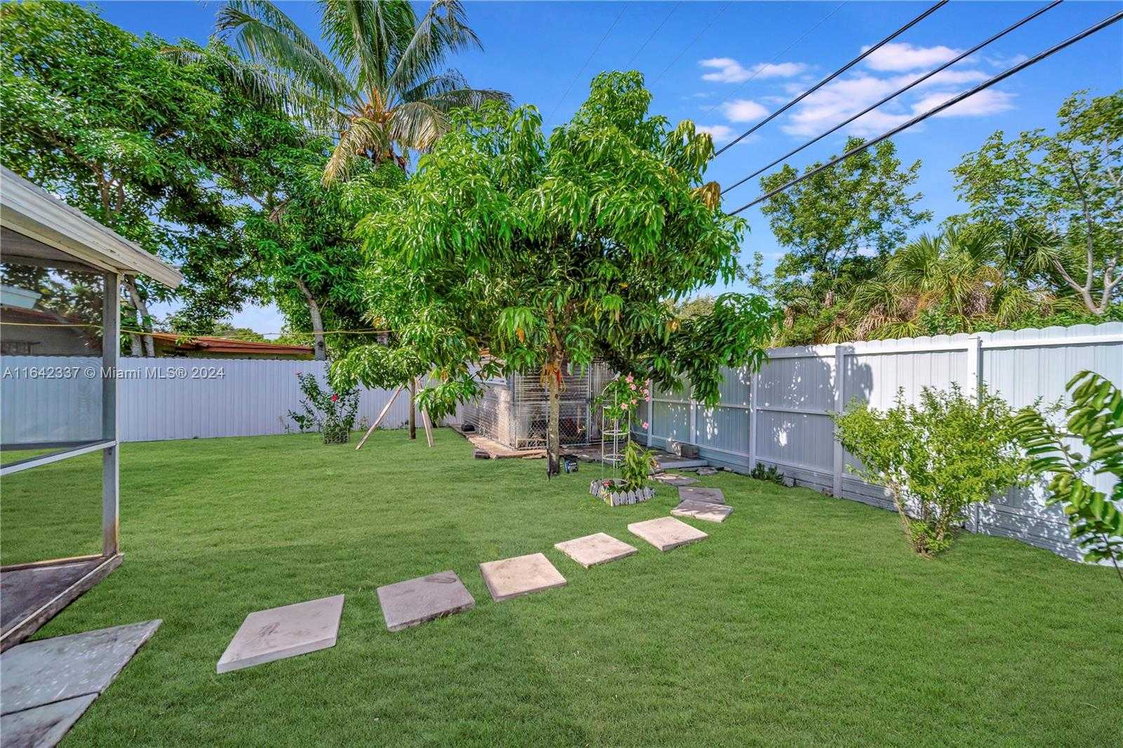 Small Image of 811 SOUTH WEST 39TH AVE, Fort Lauderdale Number 31