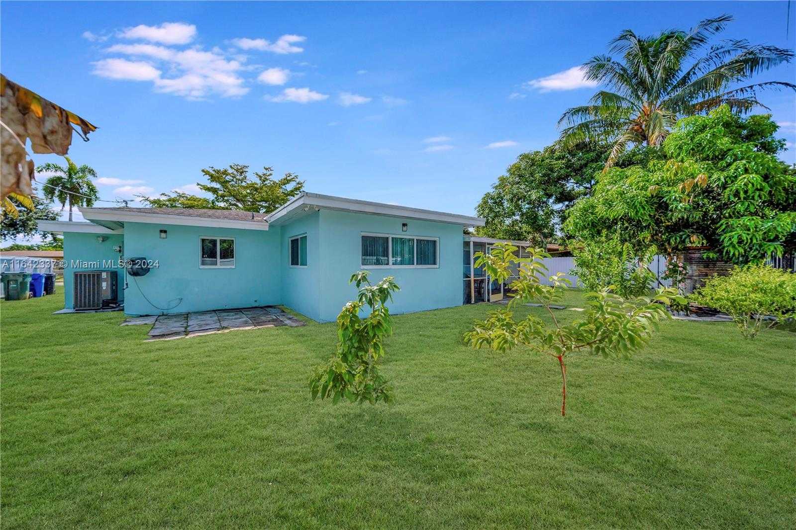 Small Image of 811 SOUTH WEST 39TH AVE, Fort Lauderdale Number 33