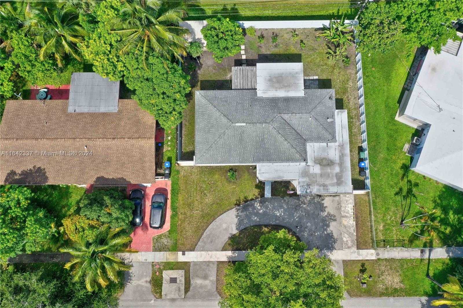 Small Image of 811 SOUTH WEST 39TH AVE, Fort Lauderdale Number 40
