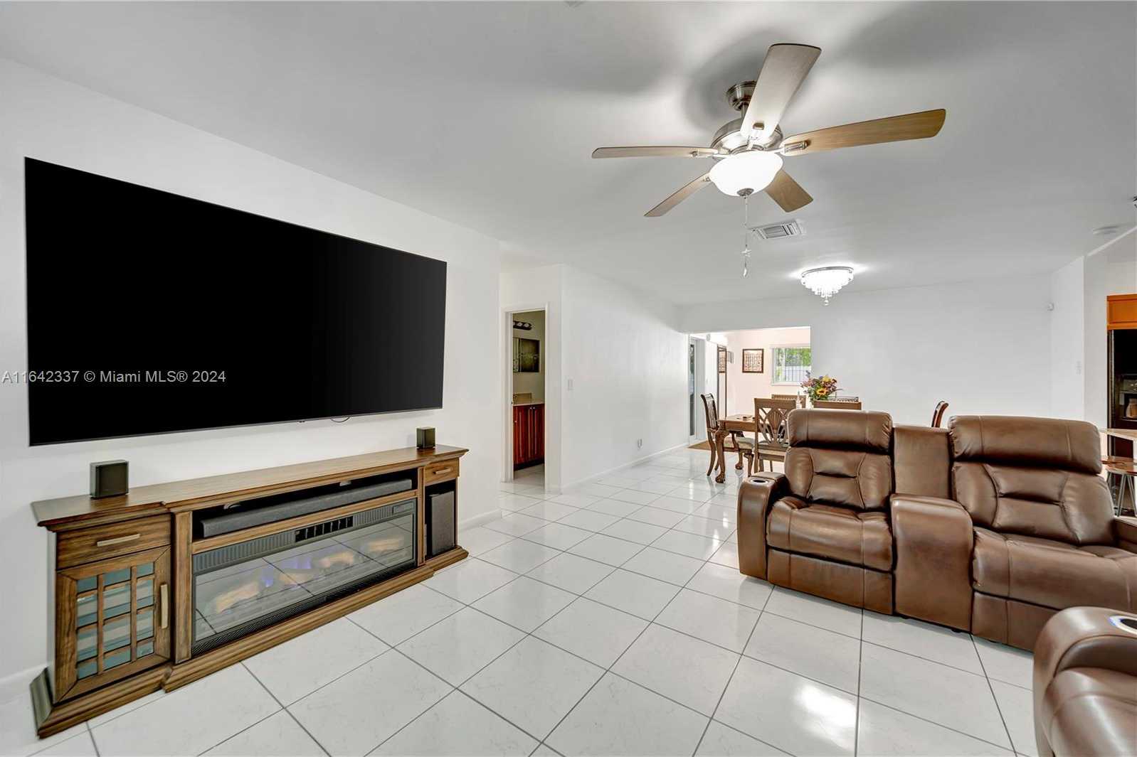 Small Image of 811 SOUTH WEST 39TH AVE, Fort Lauderdale Number 6