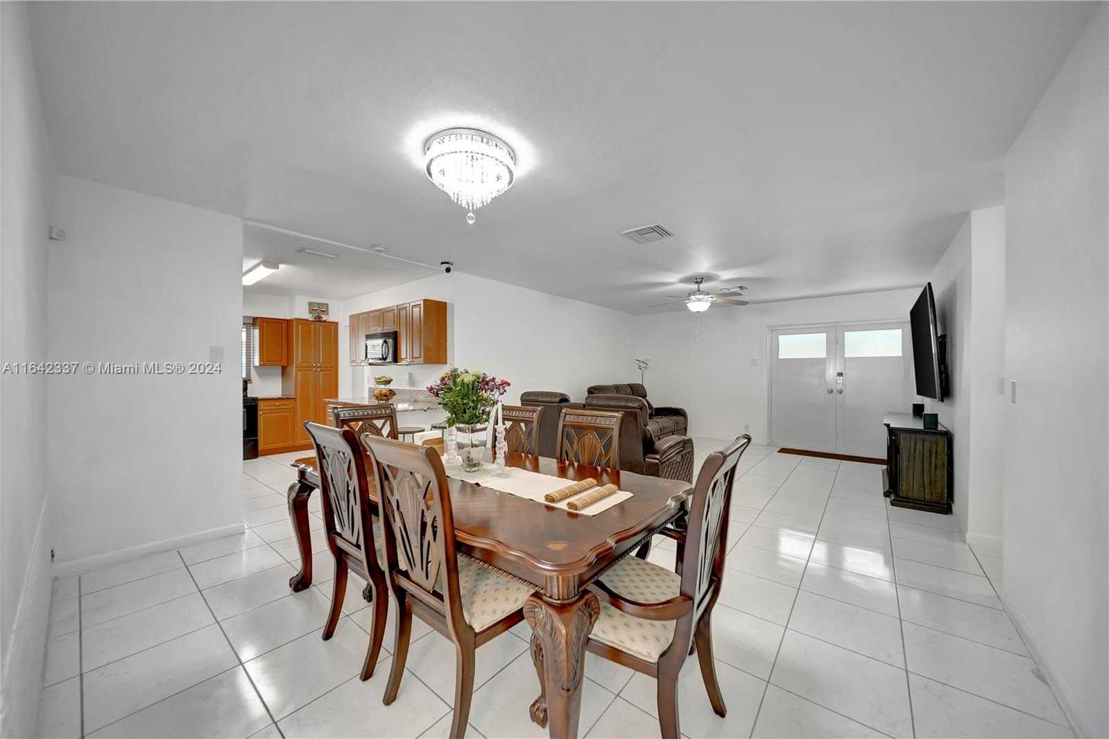 Small Image of 811 SOUTH WEST 39TH AVE, Fort Lauderdale Number 9