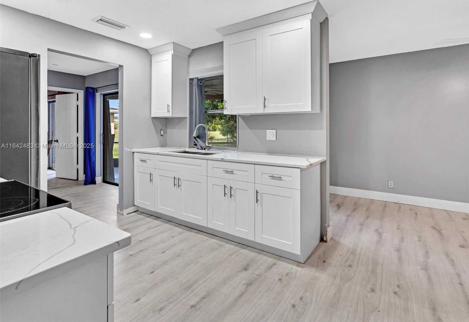 Small Image of 1020 NORTH WEST 48TH PL, Deerfield Beach Number 16