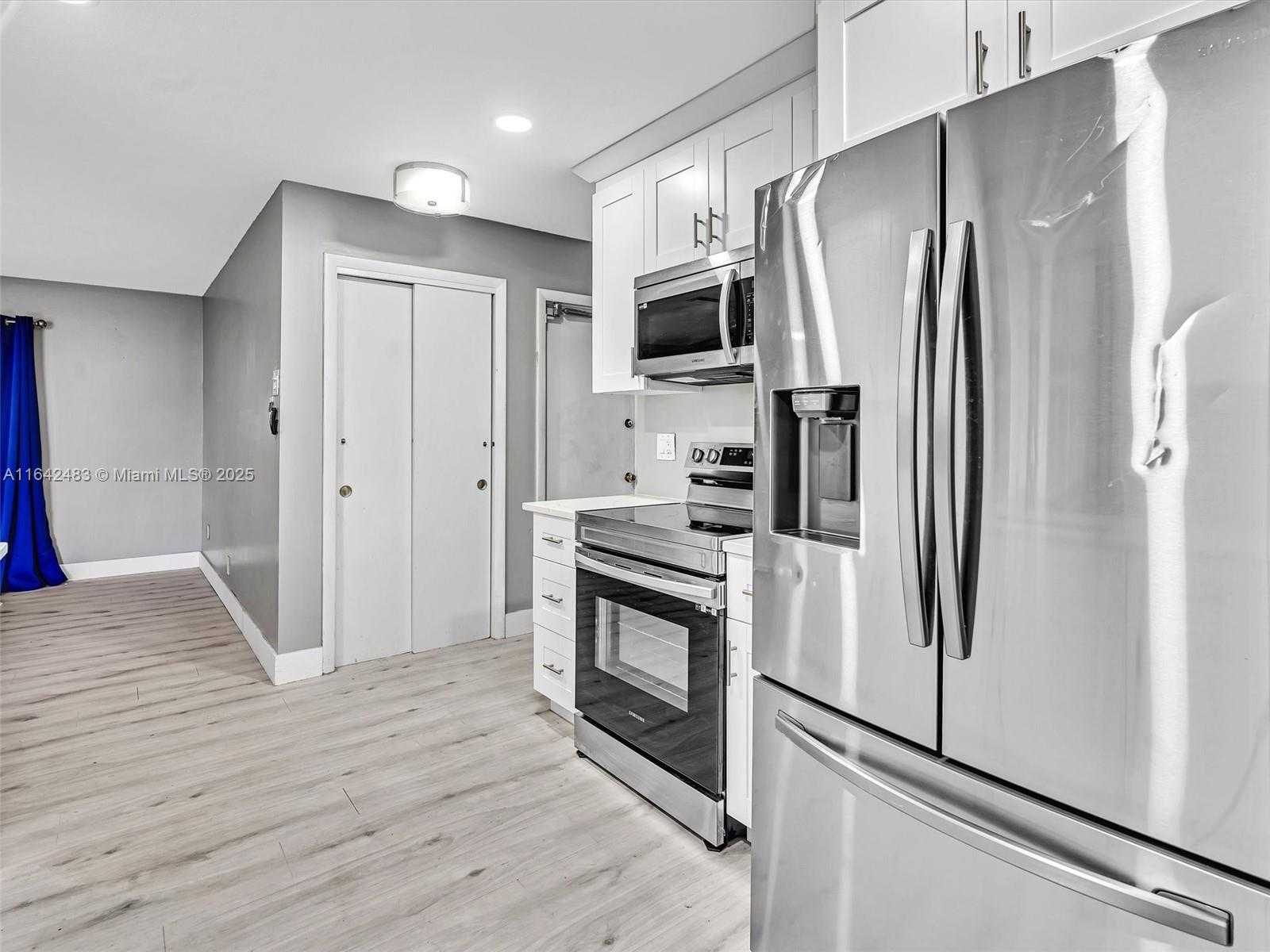 Small Image of 1020 NORTH WEST 48TH PL, Deerfield Beach Number 19