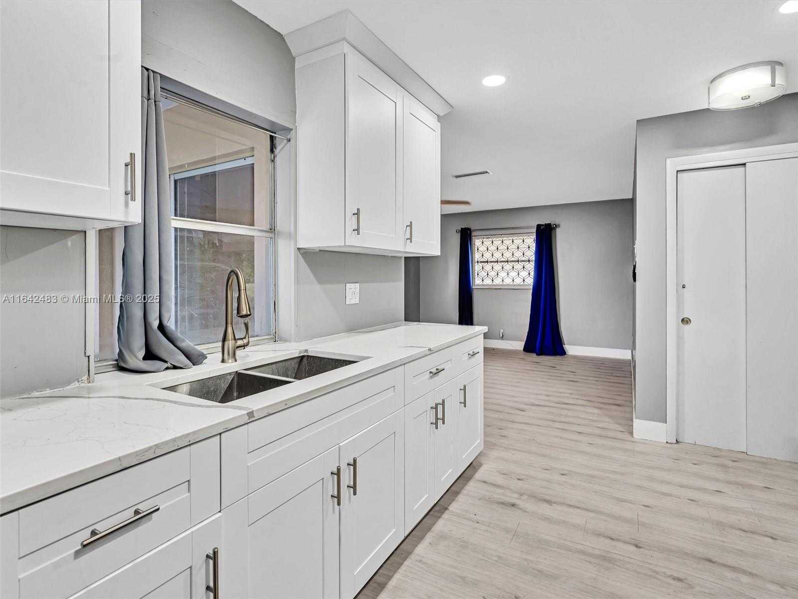 Small Image of 1020 NORTH WEST 48TH PL, Deerfield Beach Number 20