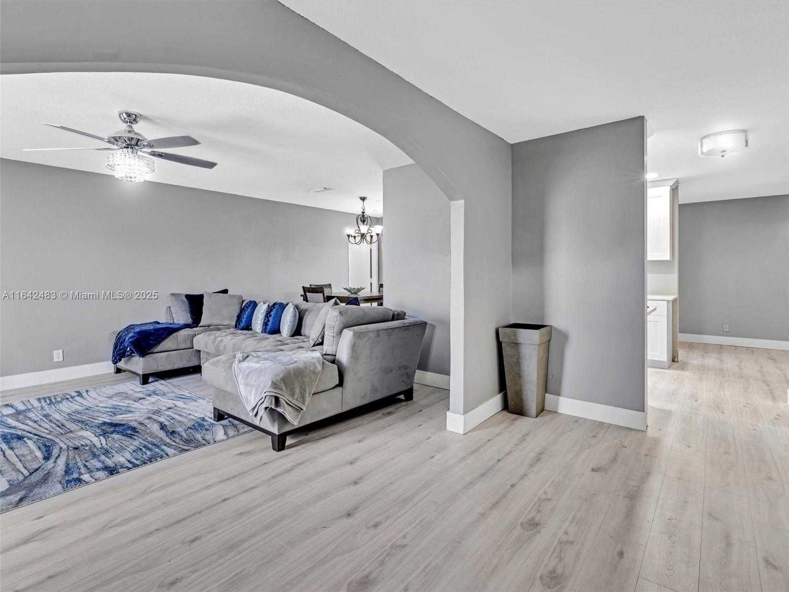 Small Image of 1020 NORTH WEST 48TH PL, Deerfield Beach Number 4