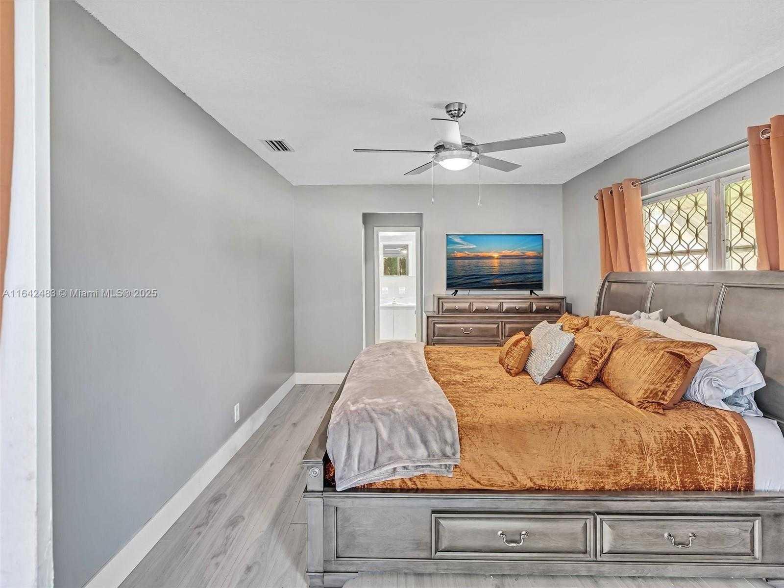 Small Image of 1020 NORTH WEST 48TH PL, Deerfield Beach Number 46