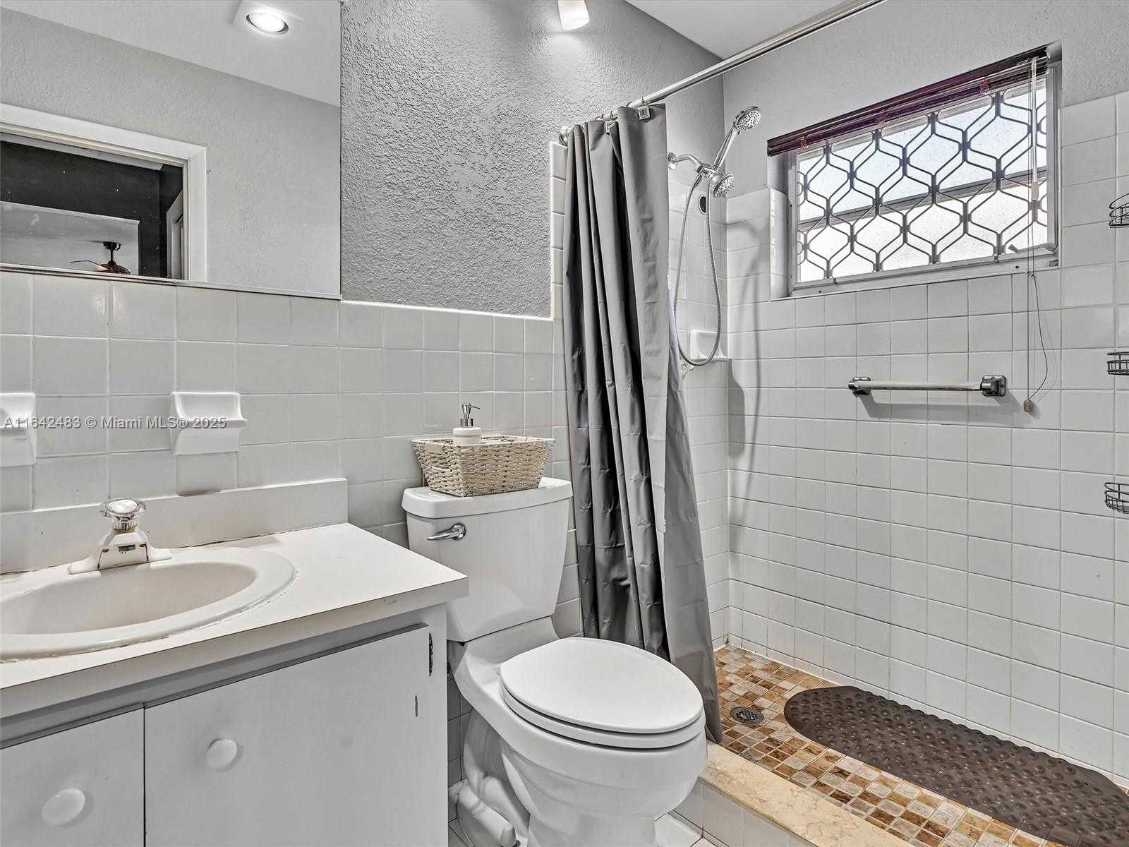 Small Image of 1020 NORTH WEST 48TH PL, Deerfield Beach Number 48