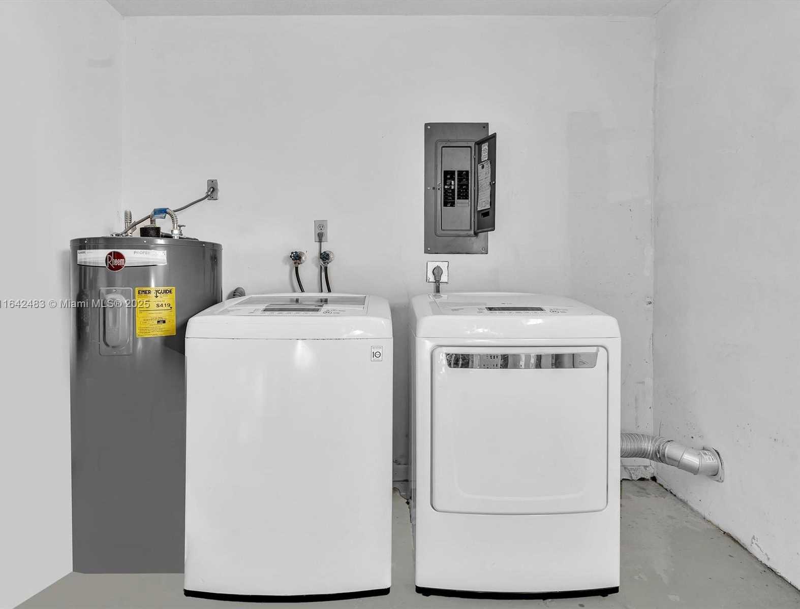 Small Image of 1020 NORTH WEST 48TH PL, Deerfield Beach Number 49