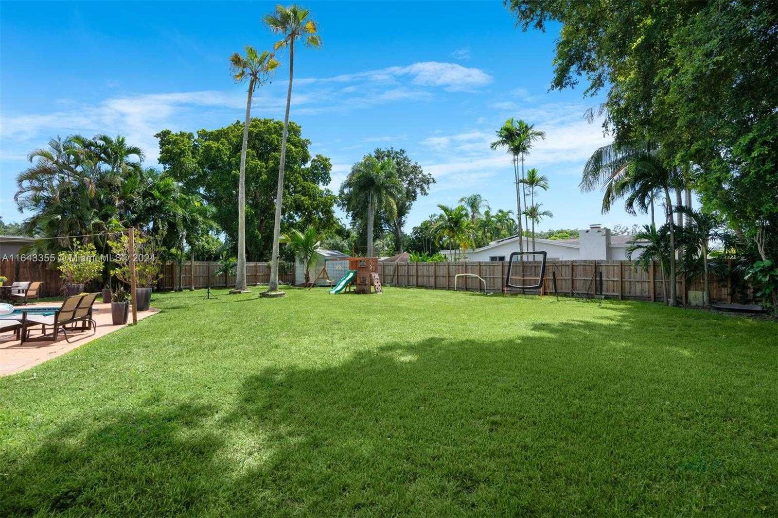 Small Image of 8850 SOUTH WEST 49TH PLACE, Cooper City Number 35