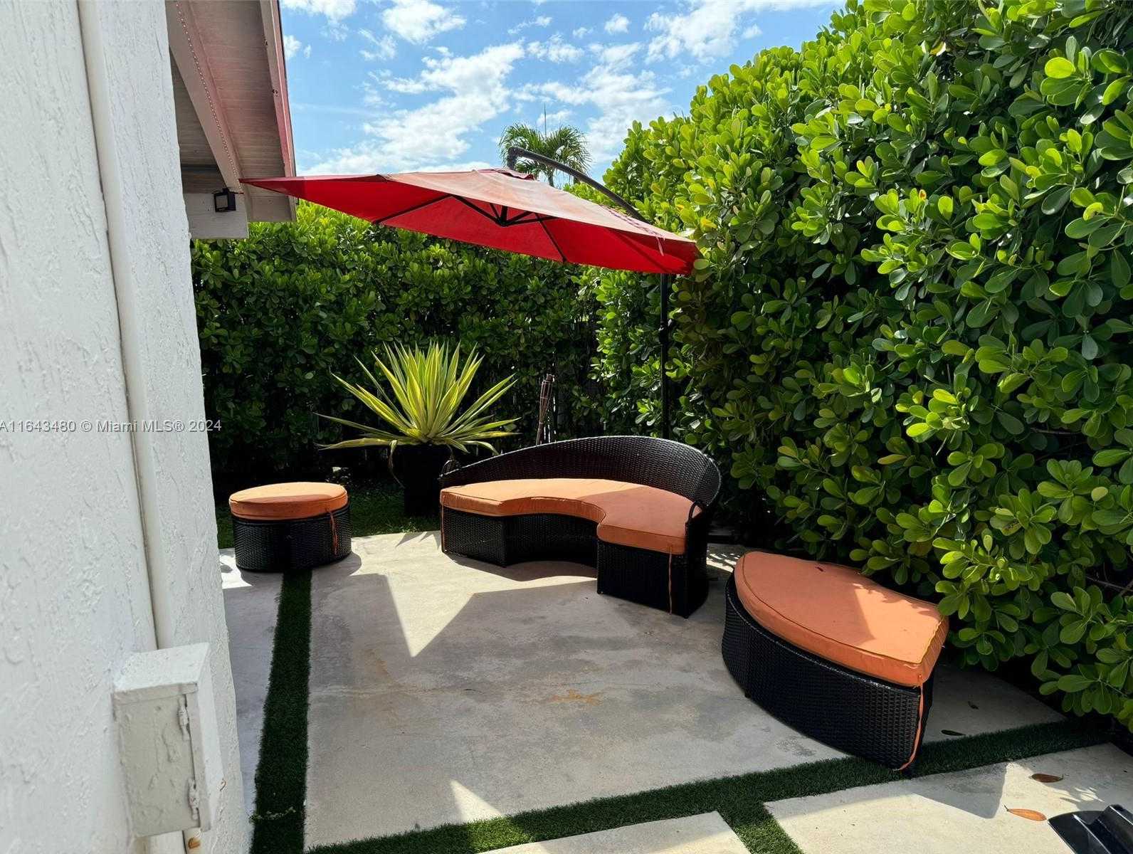 Small Image of 19010 NORTH WEST 78TH PL, Hialeah Number 28