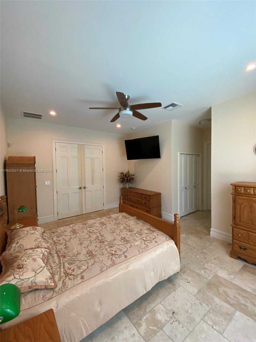 Small Image of 343 190TH ST, Sunny Isles Beach Number 16