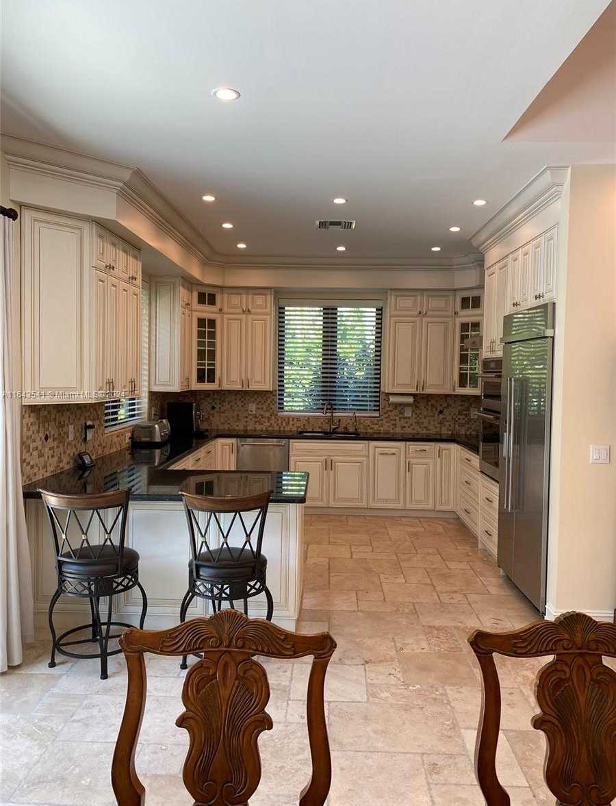Small Image of 343 190TH ST, Sunny Isles Beach Number 23