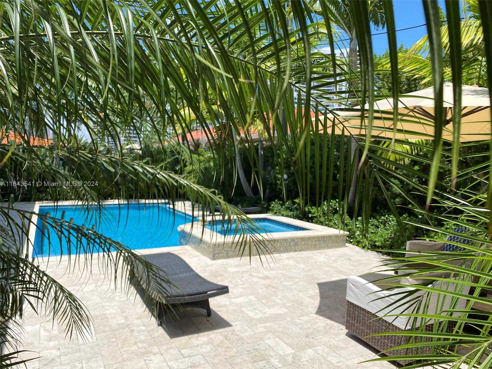 Small Image of 343 190TH ST, Sunny Isles Beach Number 3