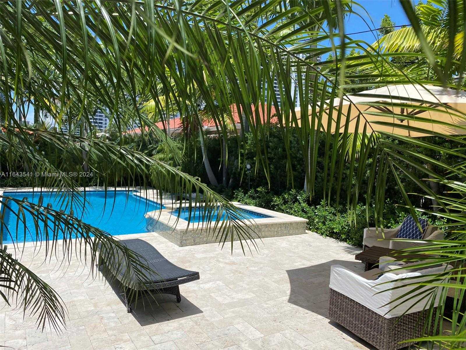 Small Image of 343 190TH ST, Sunny Isles Beach Number 8