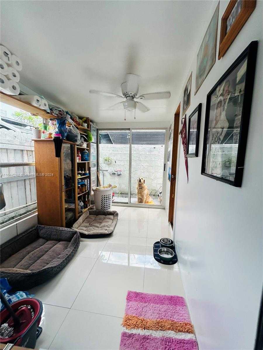 Small Image of 6919 WEST 29TH WAY, Hialeah Number 16
