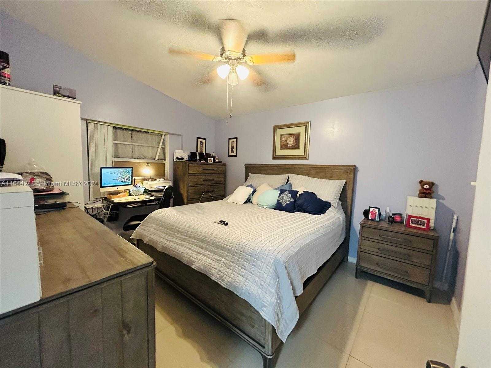 Small Image of 6919 WEST 29TH WAY, Hialeah Number 8