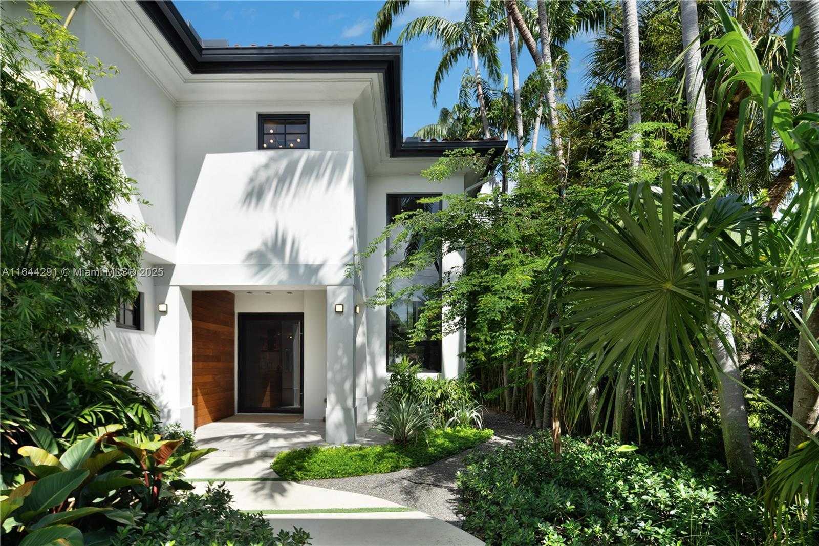 Small Image of 4442 PRAIRIE AVE, Miami Beach Number 11