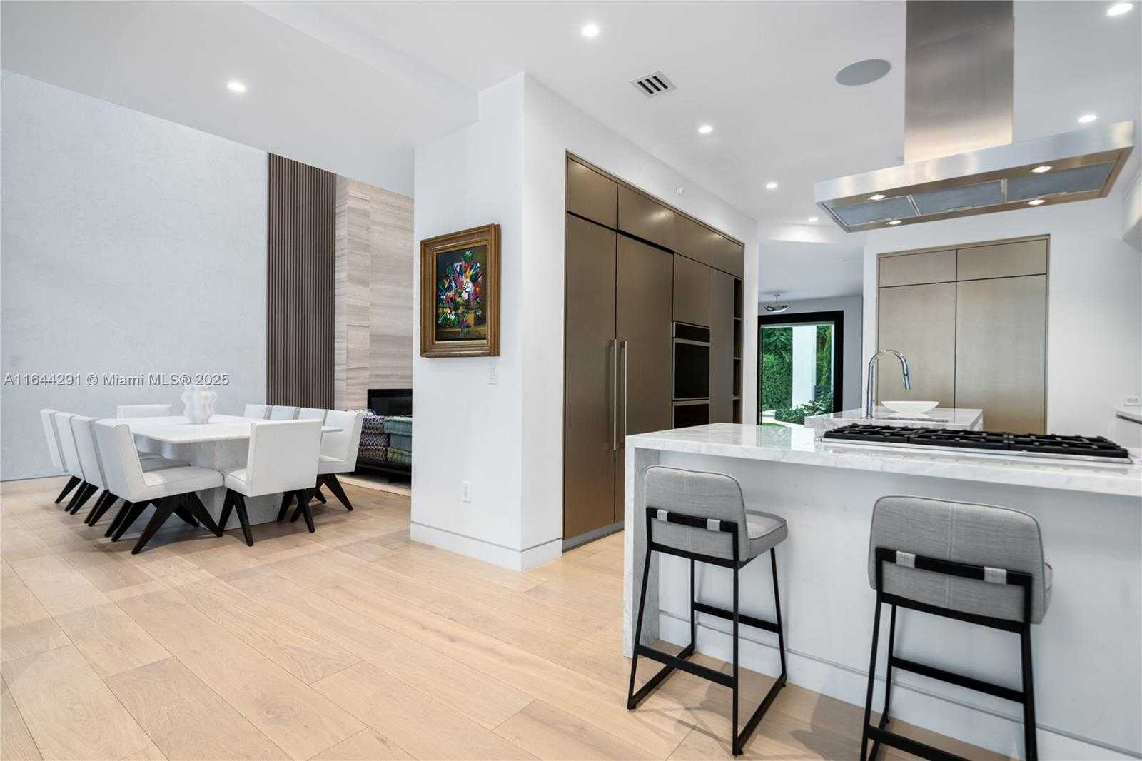 Small Image of 4442 PRAIRIE AVE, Miami Beach Number 21