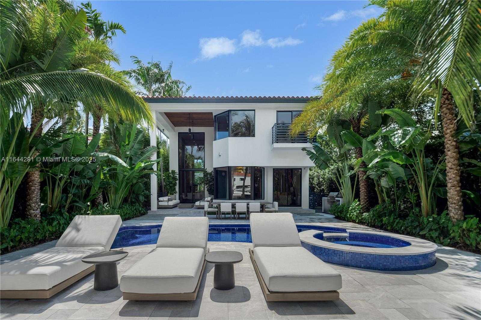 Small Image of 4442 PRAIRIE AVE, Miami Beach Number 27