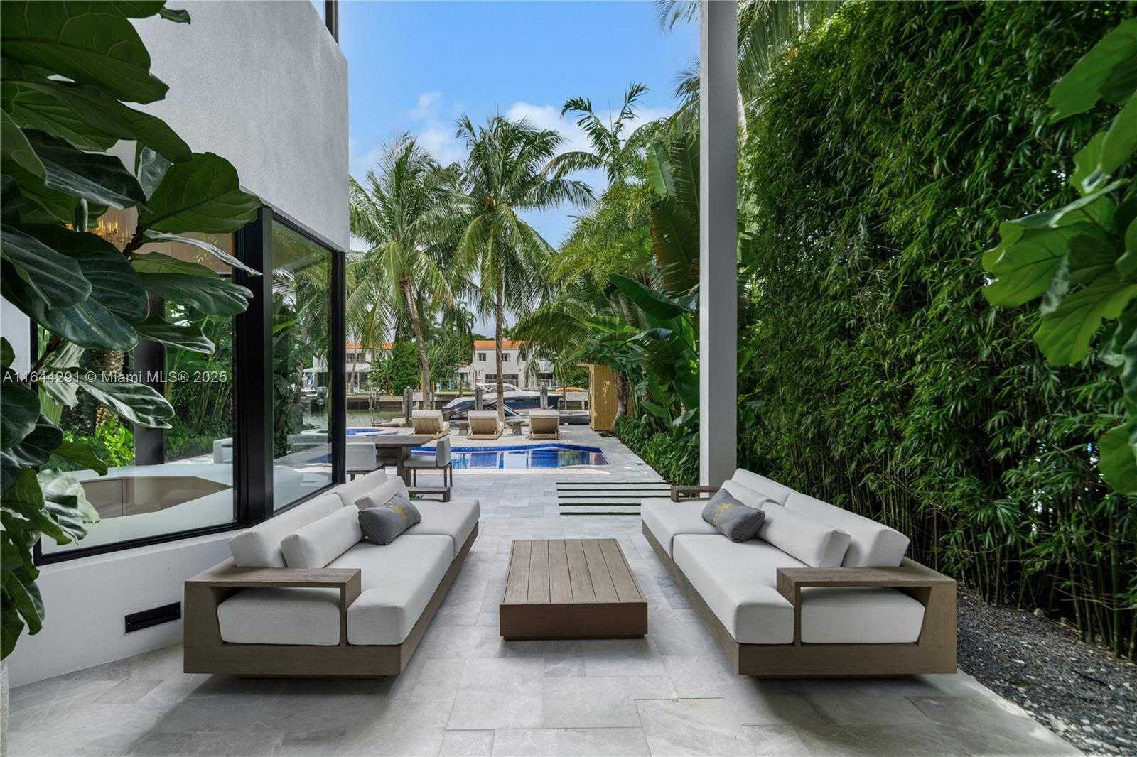 Small Image of 4442 PRAIRIE AVE, Miami Beach Number 29