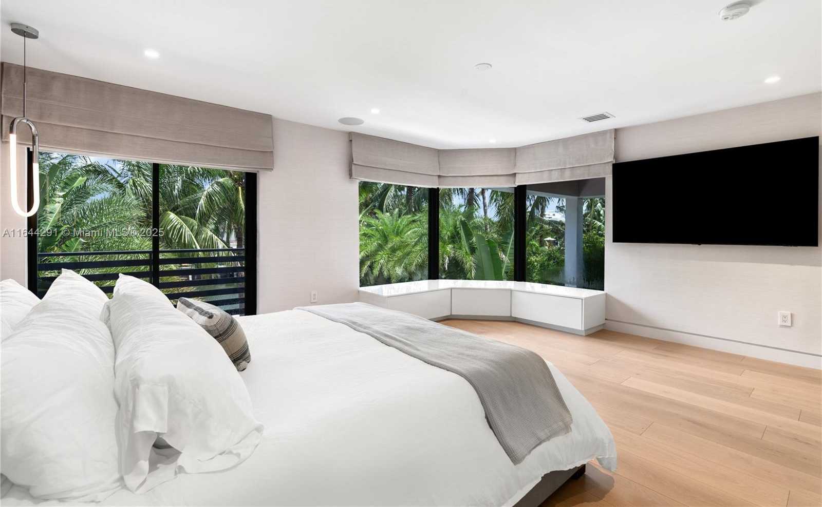 Small Image of 4442 PRAIRIE AVE, Miami Beach Number 64