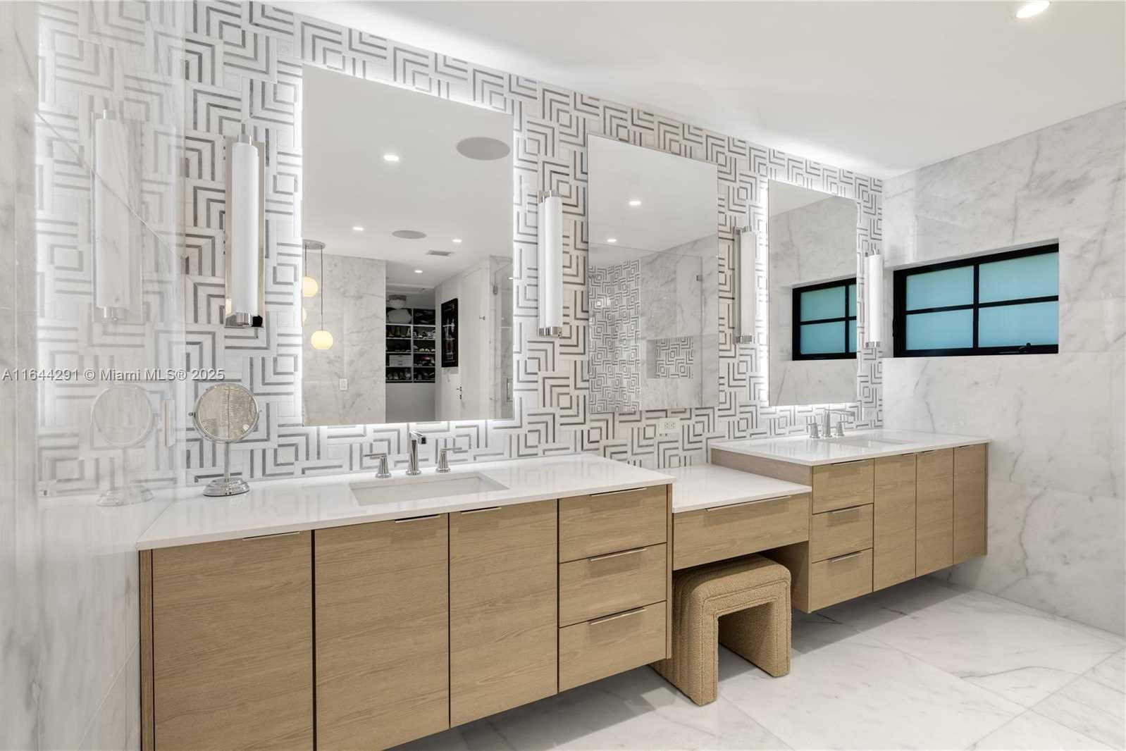 Small Image of 4442 PRAIRIE AVE, Miami Beach Number 73