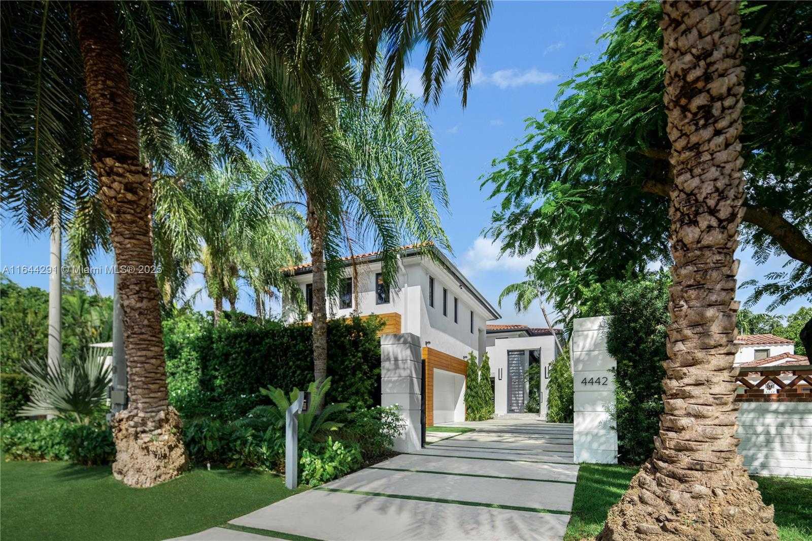 Small Image of 4442 PRAIRIE AVE, Miami Beach Number 8