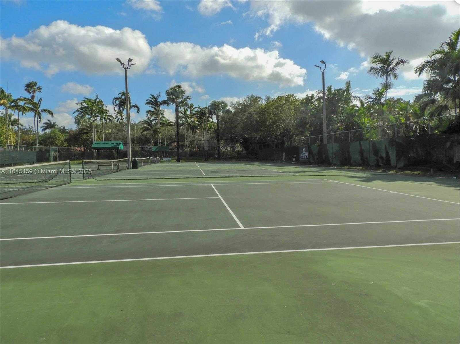 Small Image of 10202 Caracas St, Hollywood, FL 33026, USA Number 21