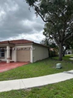 Small Image of 9136 NORTH WEST 192ND TER, Hialeah Number 4