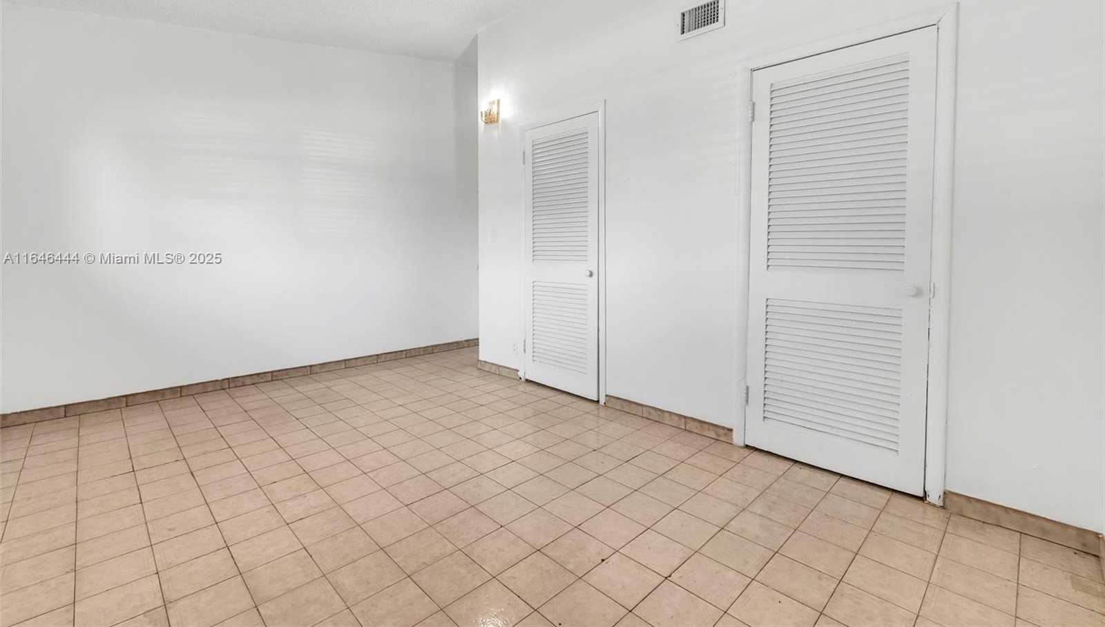 Small Image of 4296 EAST 9TH LN, Hialeah Number 10
