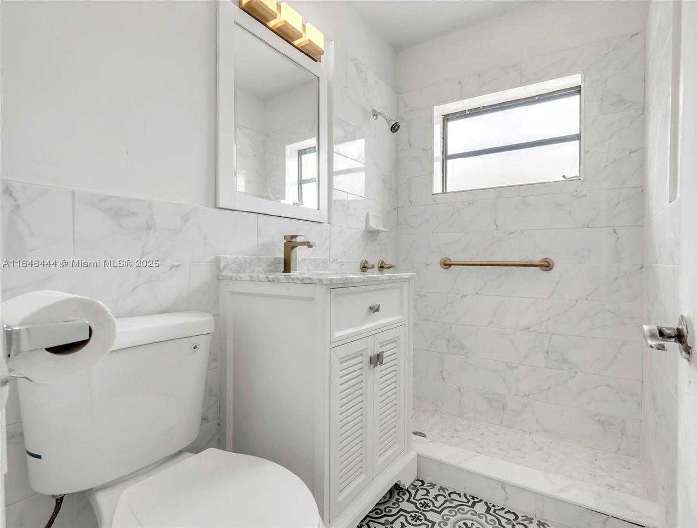 Small Image of 4296 EAST 9TH LN, Hialeah Number 14