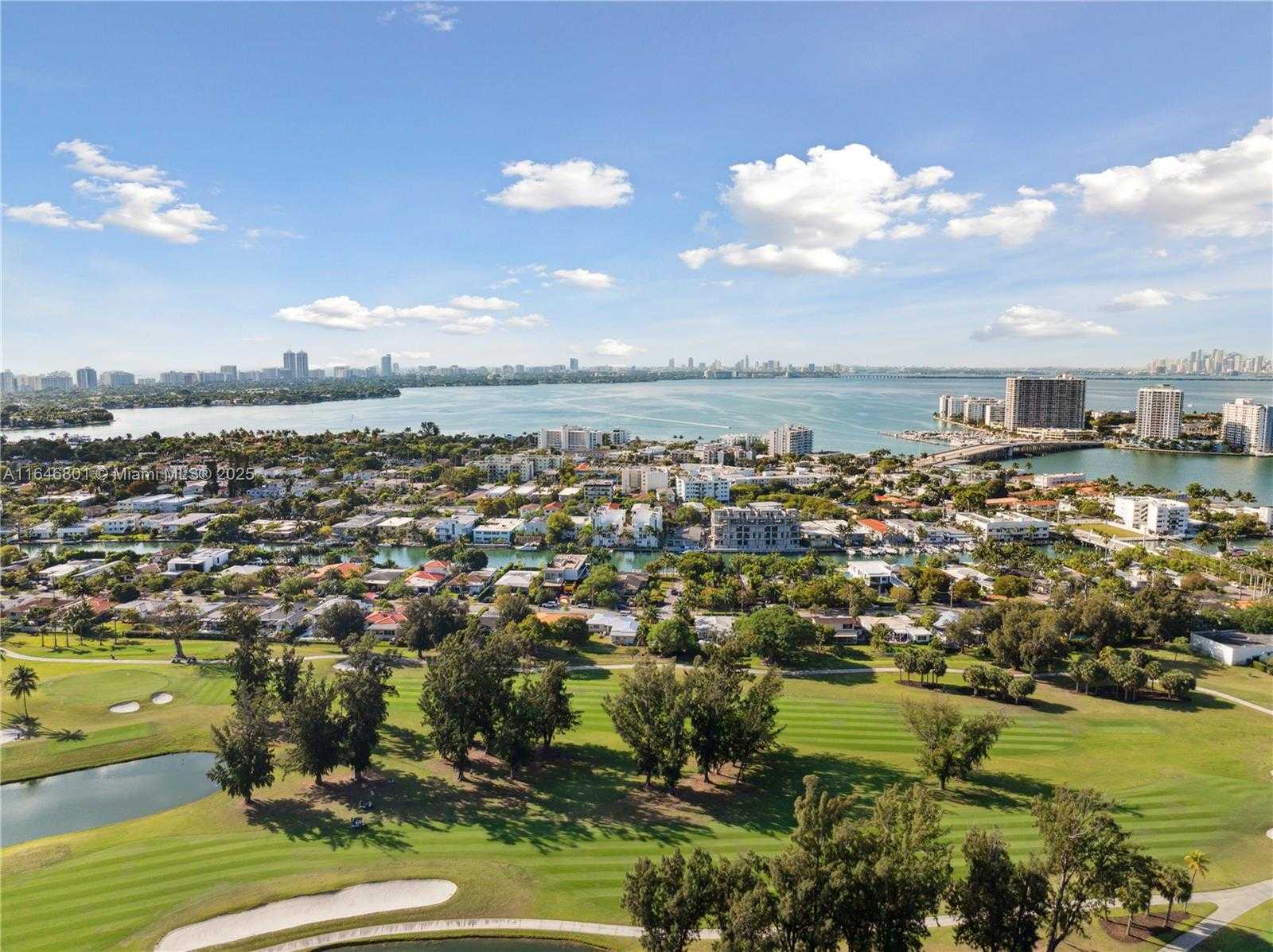 Small Image of 1020 SOUTH SHORE DR, Miami Beach Number 16